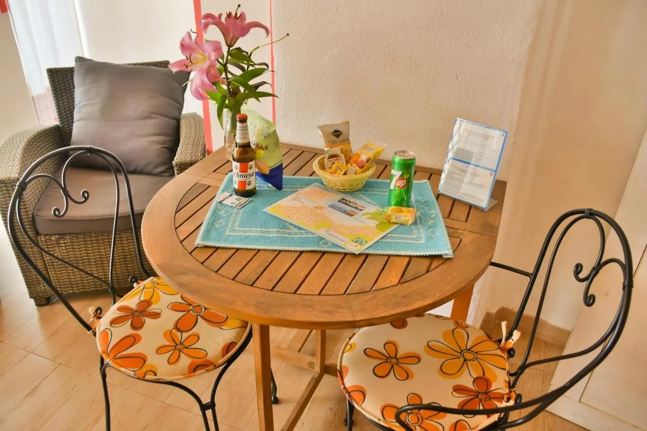 Aparthotel Flowery Inn Villa Alghero
