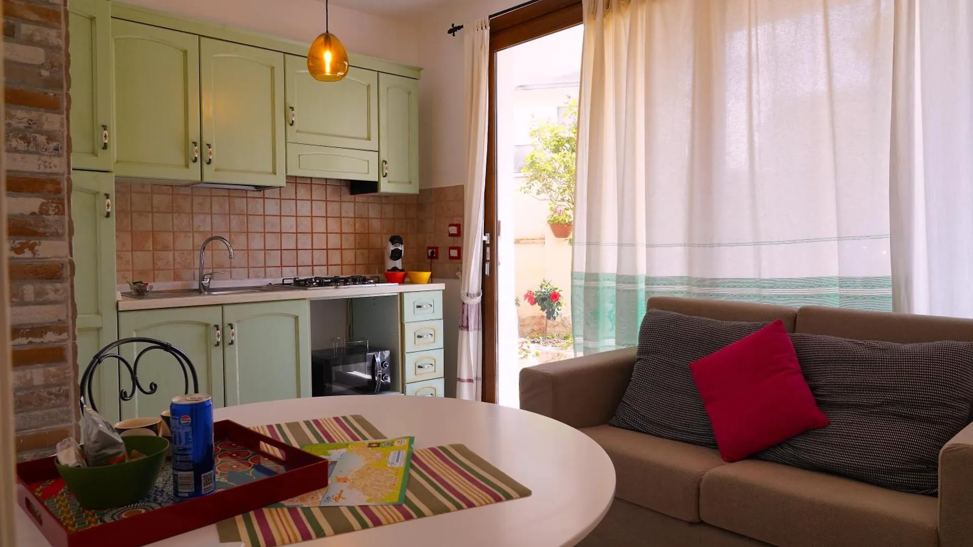Flowery Inn Villa Alghero Aparthotel
